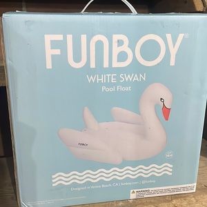 Funboy White Swan Pool Float